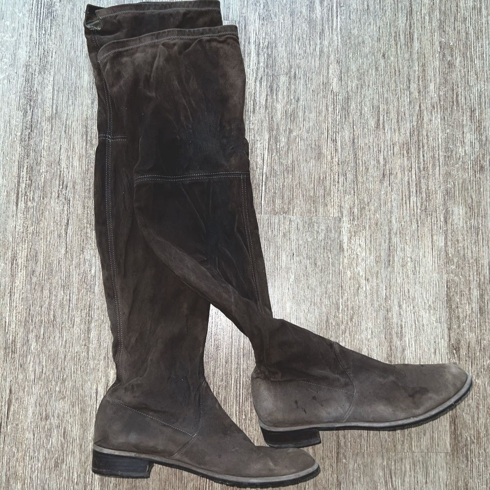 Women’s Vintage Stuart Weitzman Suede Boots Size 10